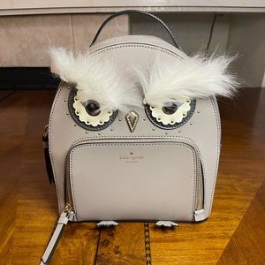 Kate Spade New York Owl Toni Star Bright grey backpack